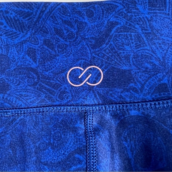 CALIA by Carrie Underwood blue paisley print ankle length capri leggings Sz S - Picture 4 of 10